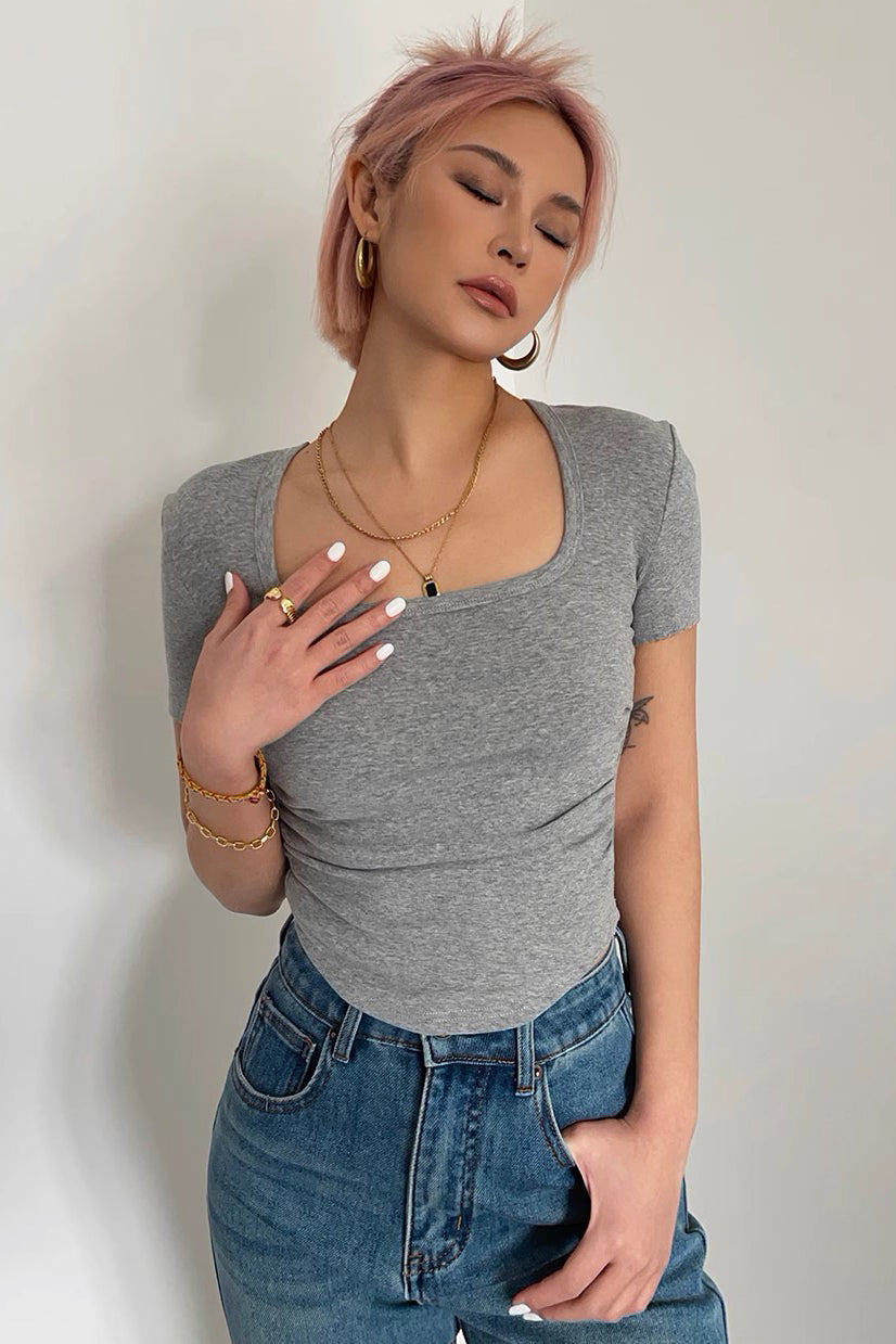 U-Neck Curved Hem Short Sleeve Top Main image