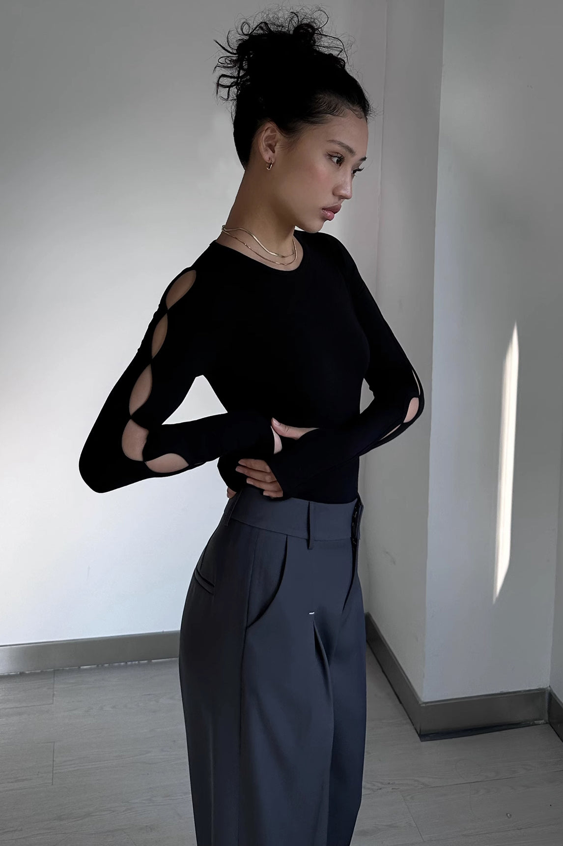 Cut Out Sleeve Solid Slim Jumpsuit Main image