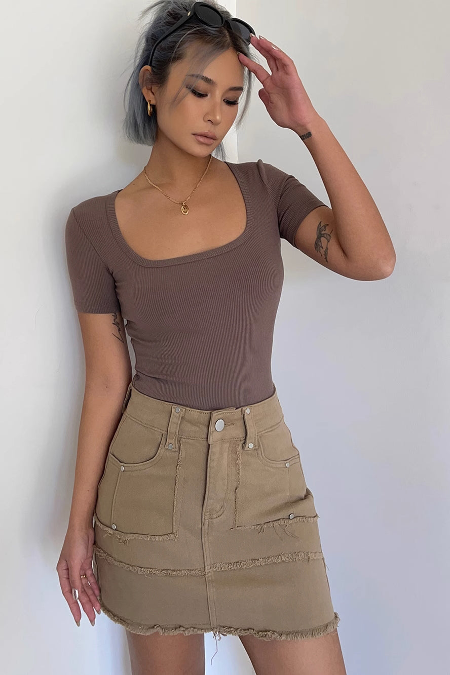 Solid Rib-knit Short Sleeve Tops Main image