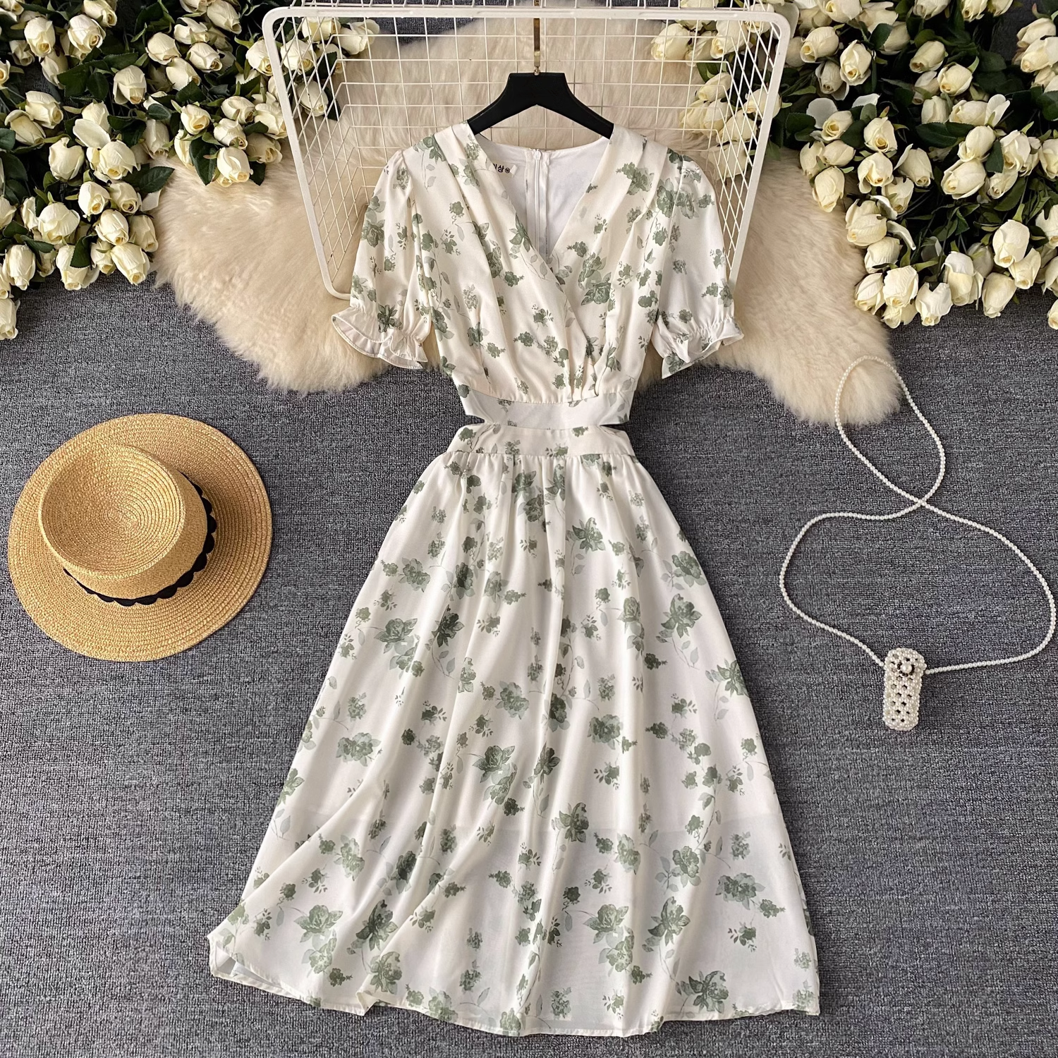 Women's summer V-neck floral dress Main image