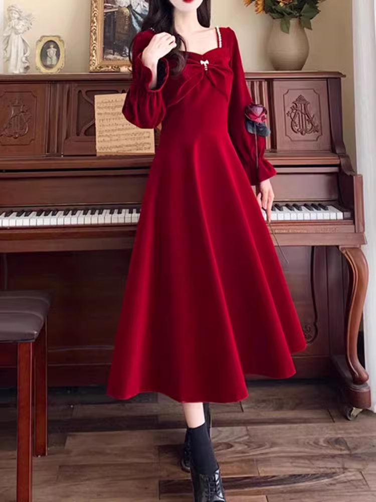 red velvet dress autumn and winter Secondary image