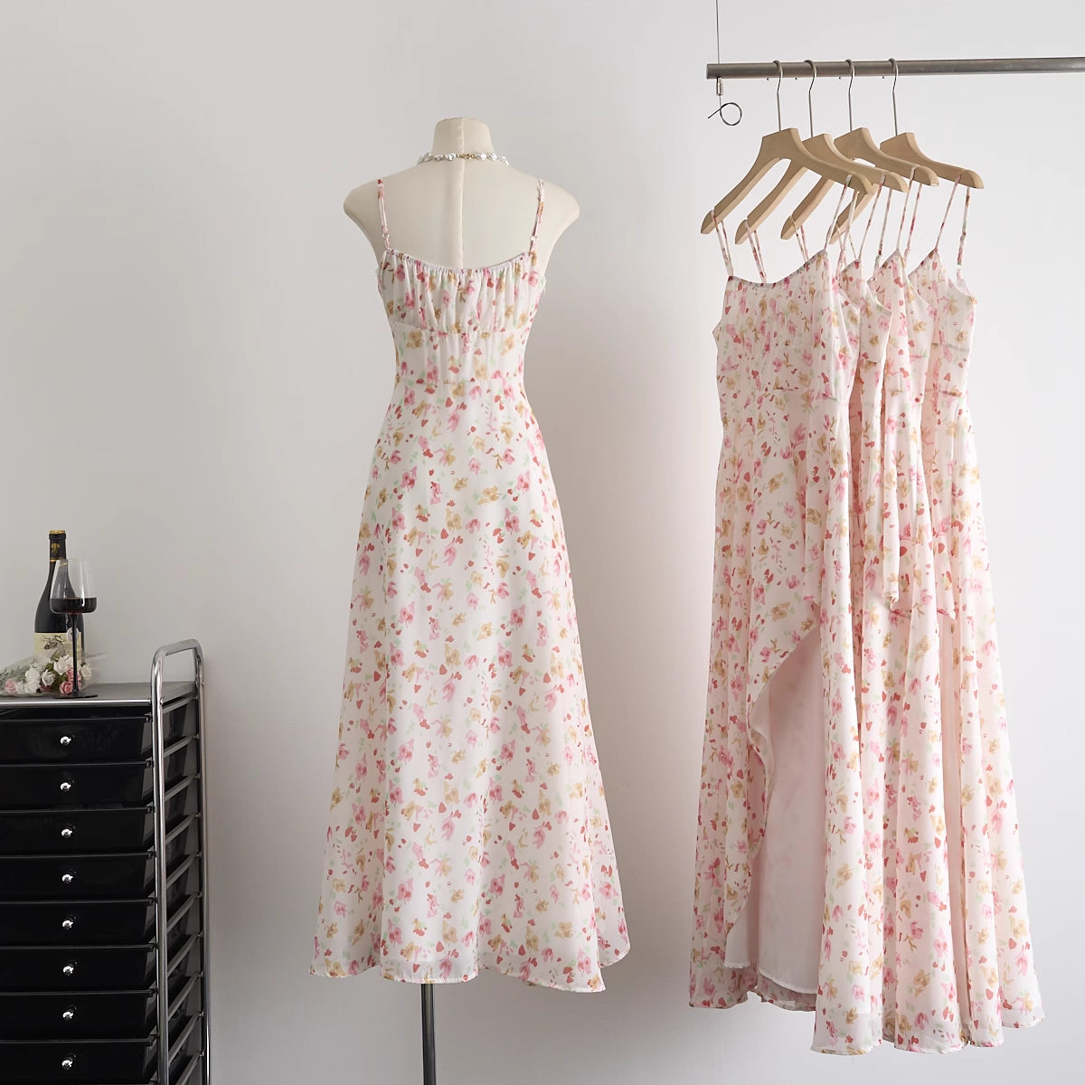 Women's summer floral dress Secondary image
