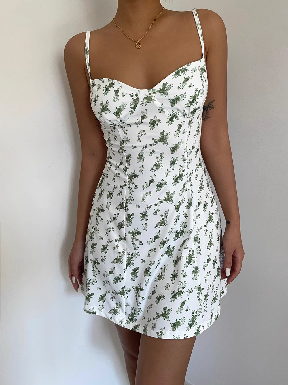 Women's suspender floral dress Main image