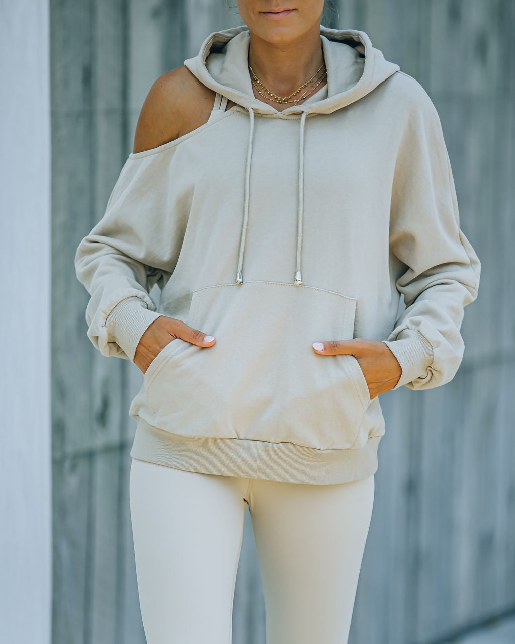 Warm Up Cotton Pocketed Cutout Hoodie Main image