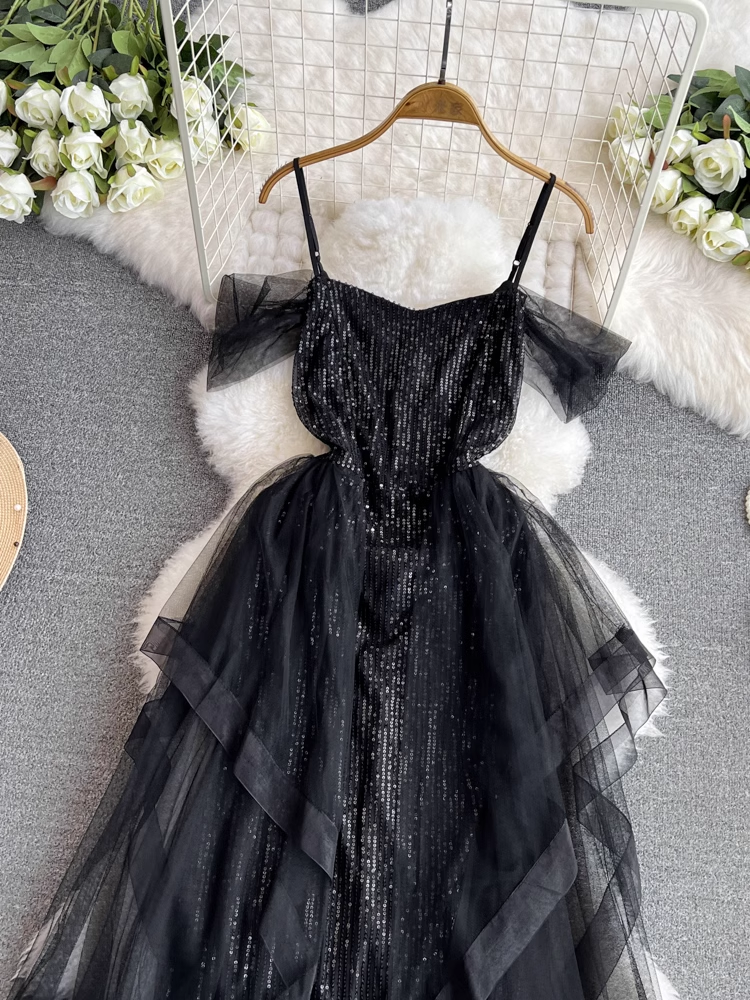 Black patchwork sequined mermaid dress Secondary image