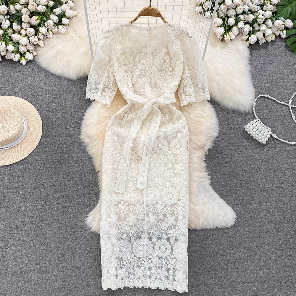 Bubble Short Sleeve Round Neck Embroidered Lace Dress Secondary image