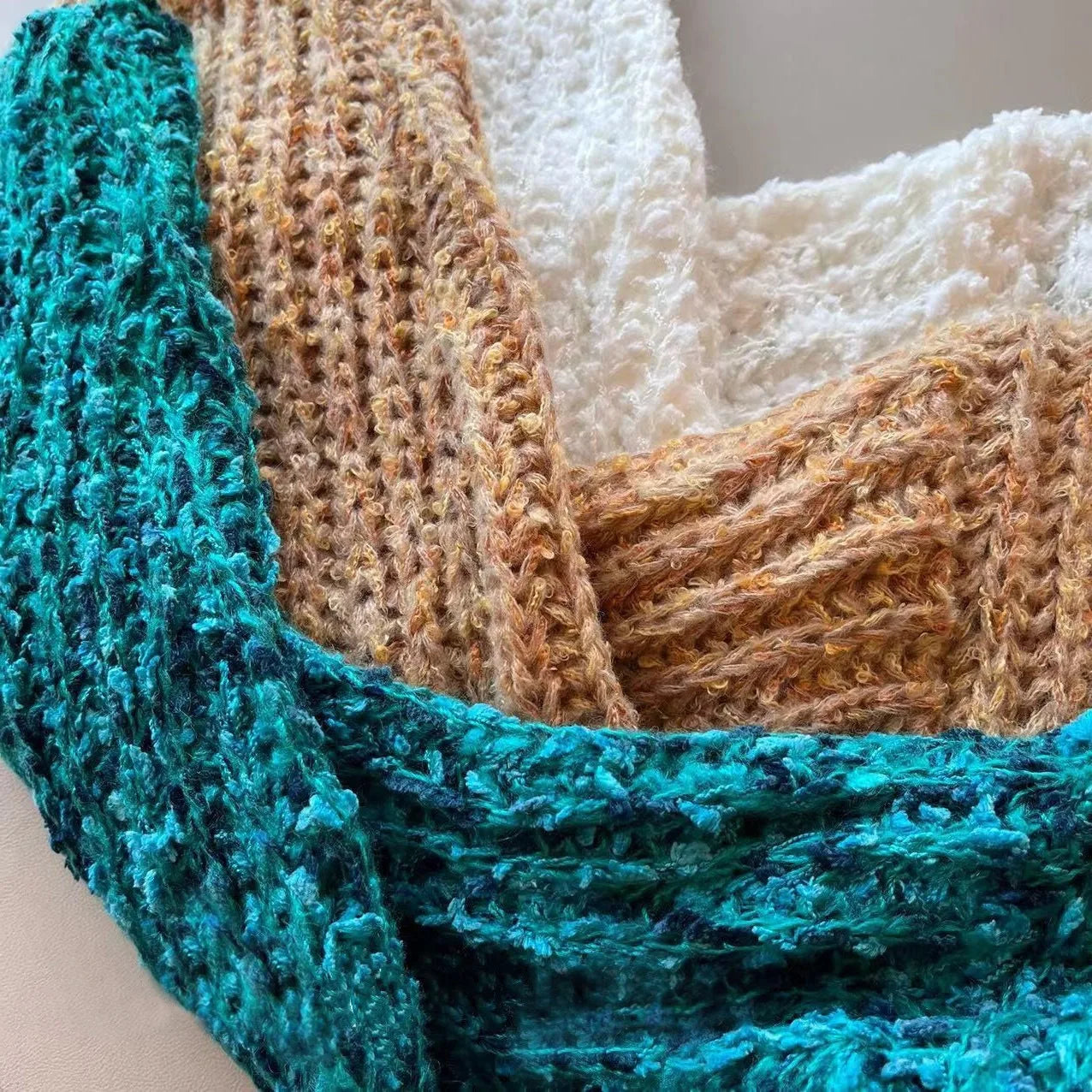 Vintage V-Neck Sweaters: 2023 Autumn/Winter for Casual Women Secondary image