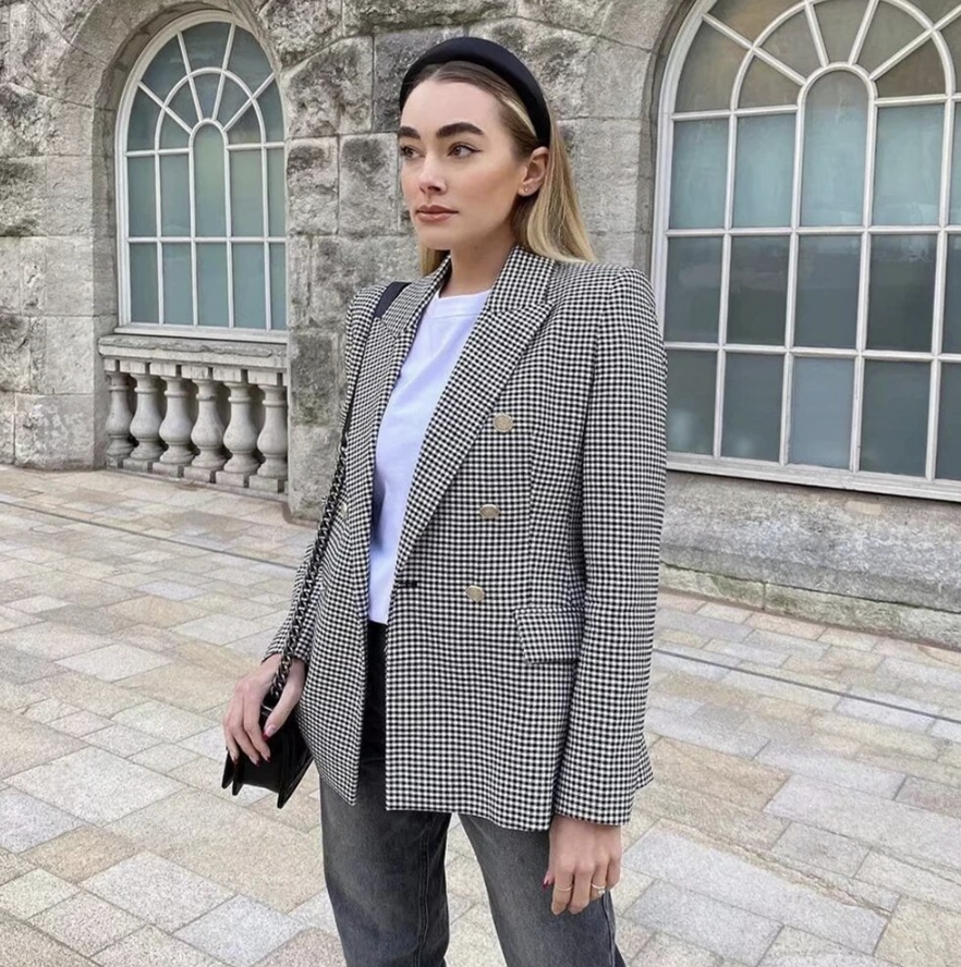 Kirana Plaid Print Blazer Secondary image