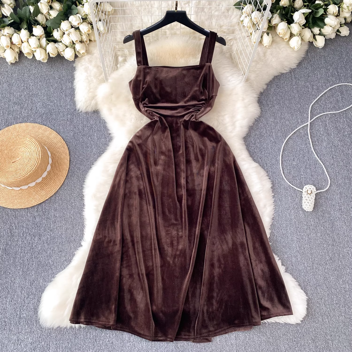 Square collar mid-length A-line retro velvet dress Secondary image